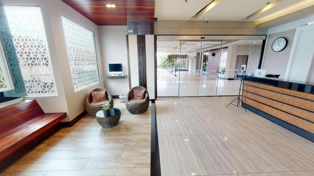 Leevana Hotel - Housity