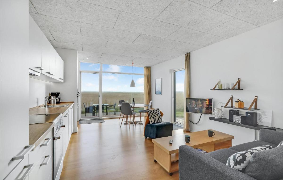 One-Bedroom Holiday Home In Ulfborg - Housity