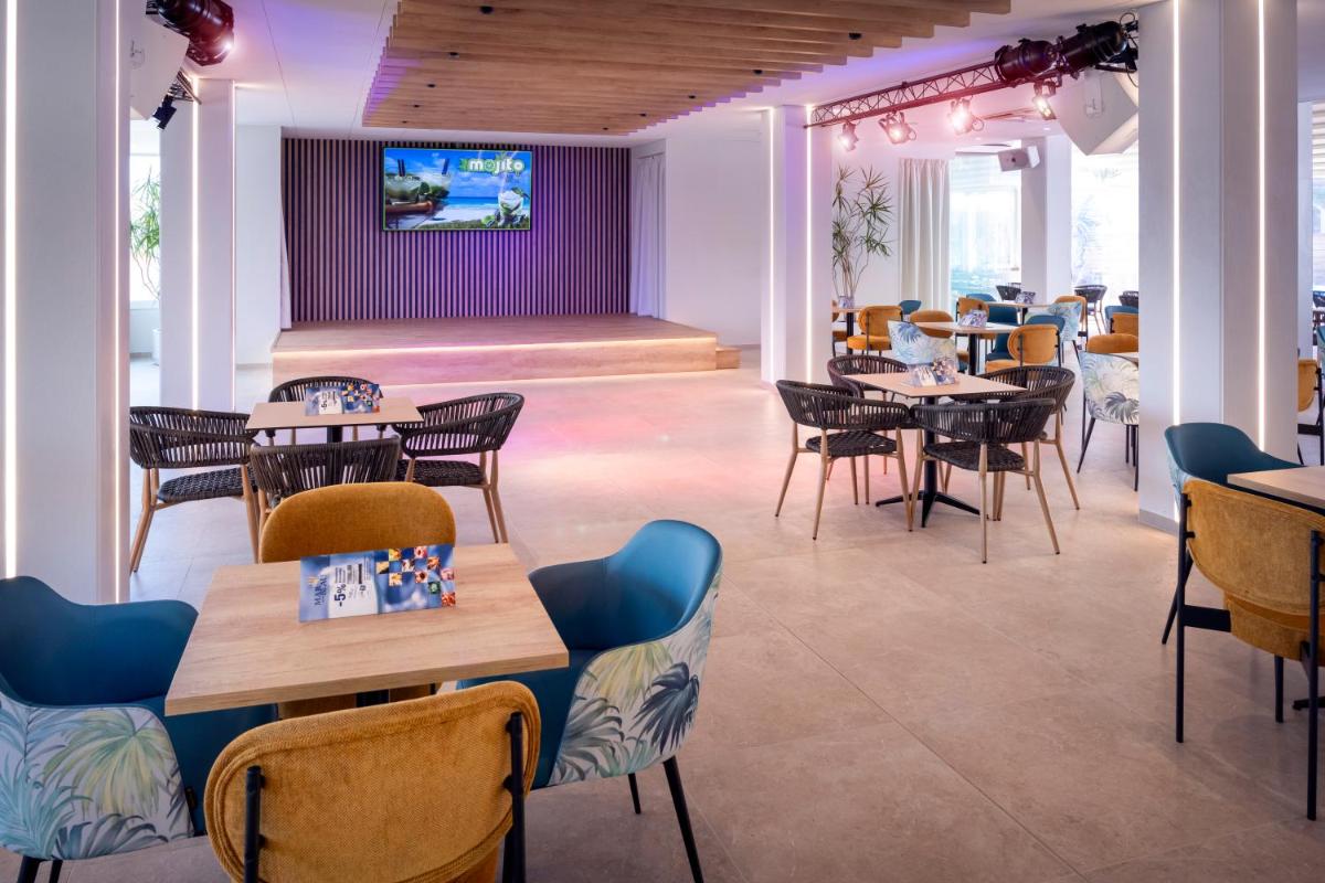 Hotel Mar Blau - Housity