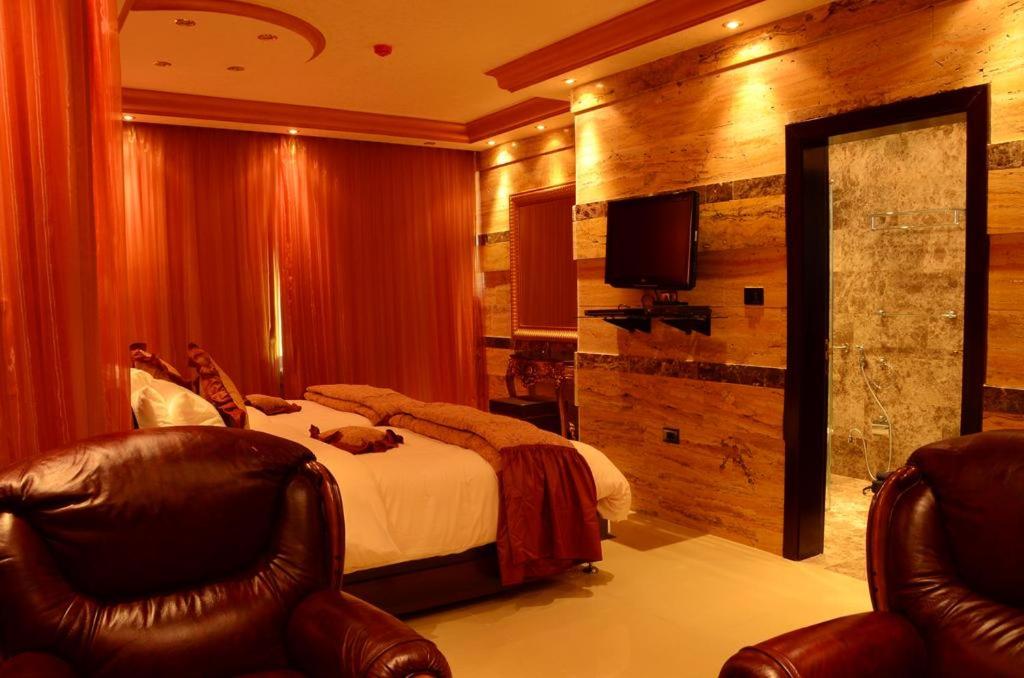 Jad Hotel & Suite - Housity