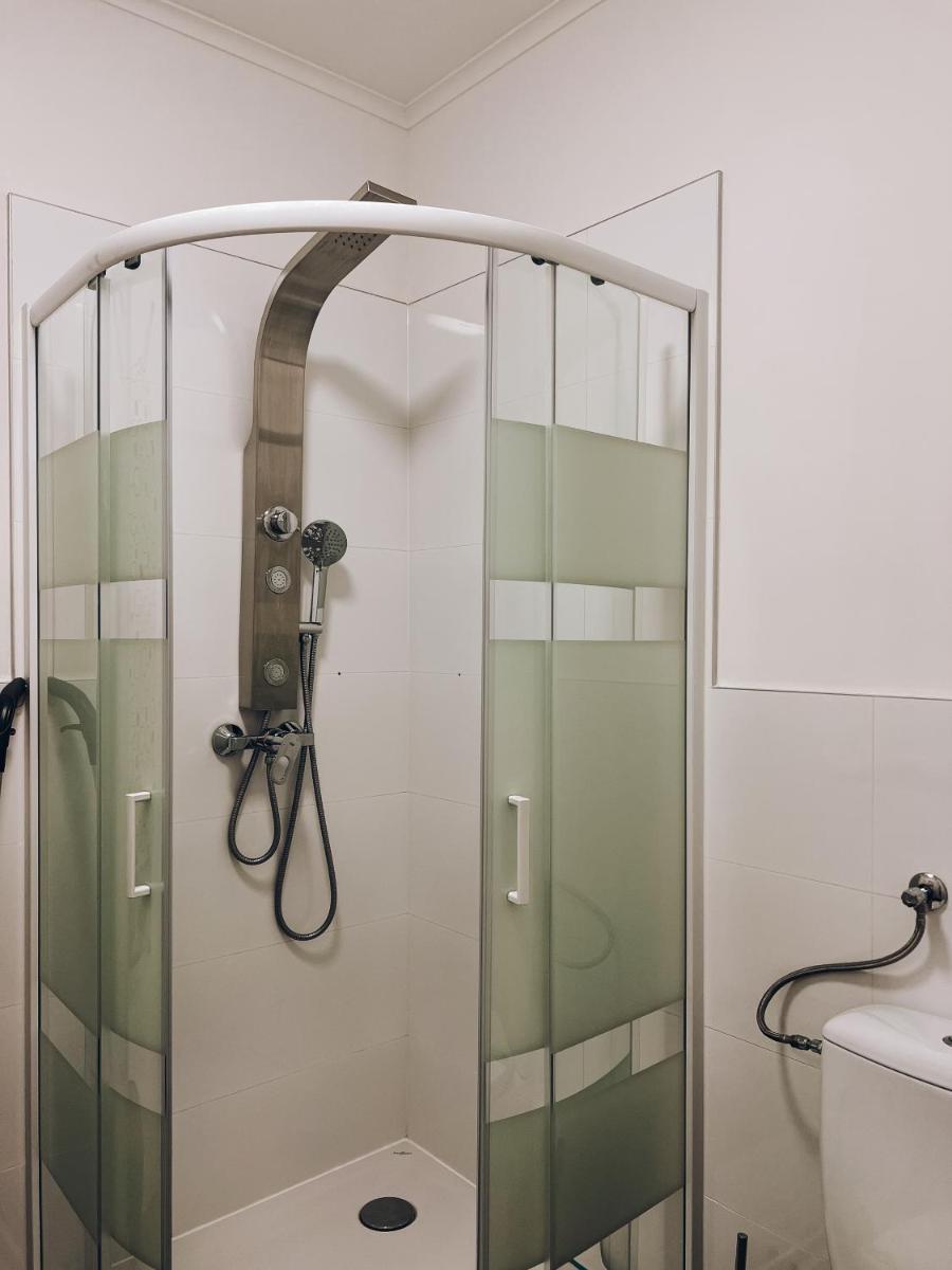 Neuwertiges Apartment mit Kostenlose Privatparkplatz auch für Transporter geeignet R1 - Housity