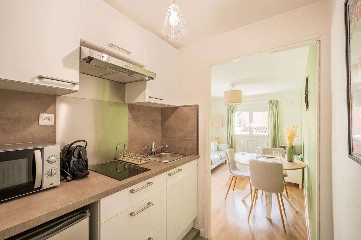 Le Bicolore ~ Rue calme ~ Centre-ville - Housity