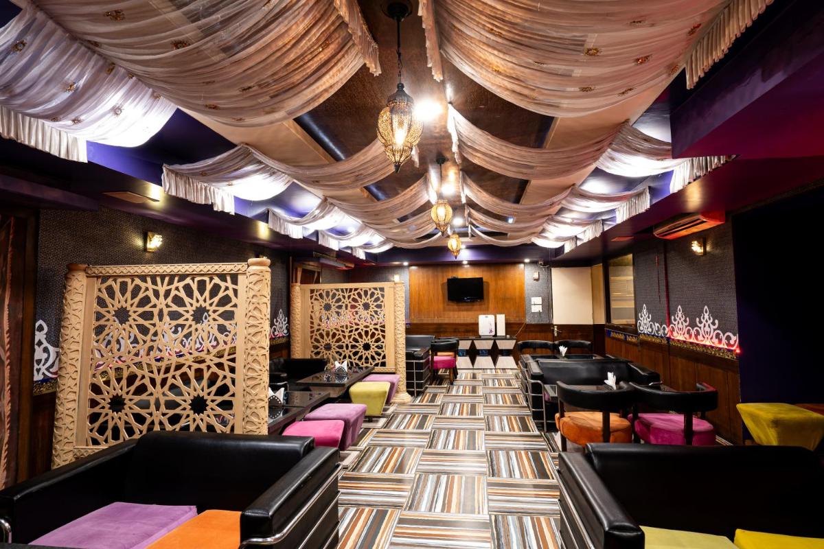 Hotel Celebration - Housity