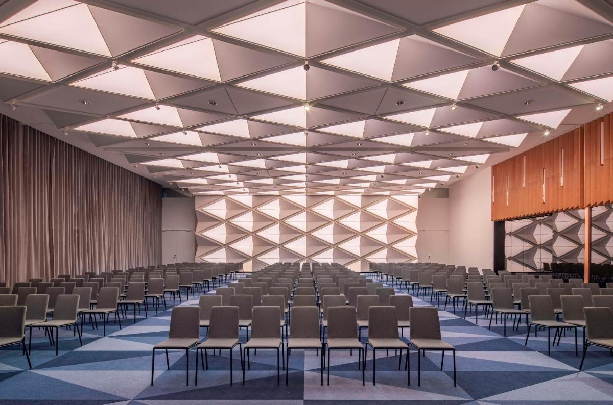 Der Geschäftsbereich oder Konferenzraum in der Unterkunft Andaz Munich Schwabinger Tor, By Hyatt Der Geschäftsbereich oder Konferenzraum in der Unterkunft Andaz Munich Schwabinger Tor, By Hyatt