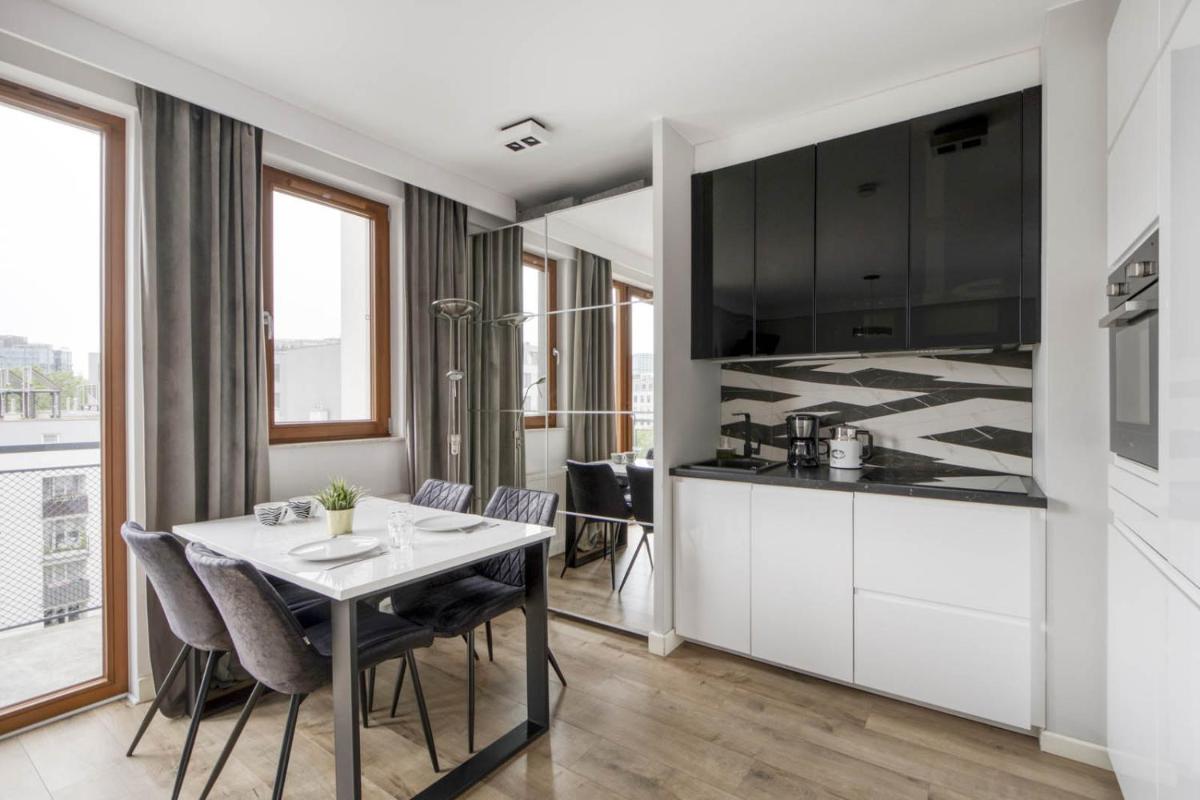 Labo Apartment Brylowska by EXPO XXI - Housity