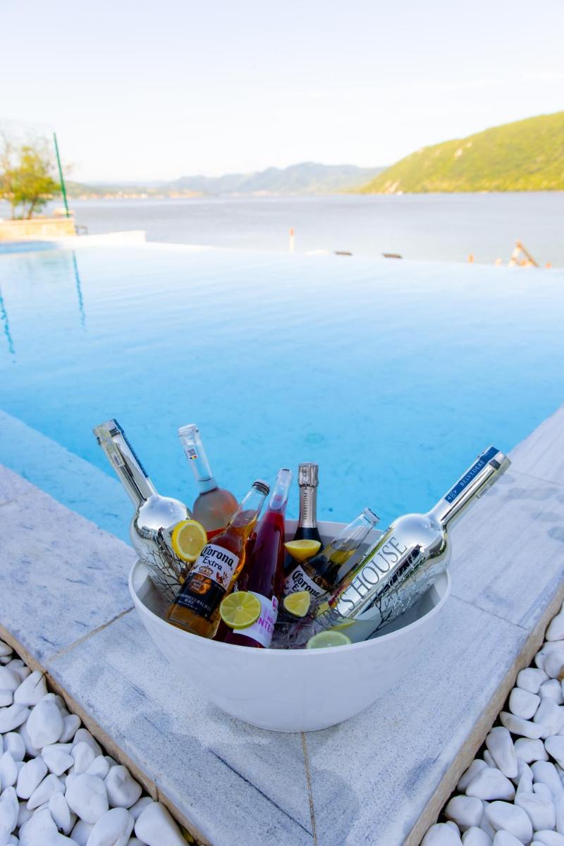 YRYS House - Adults Only - Housity