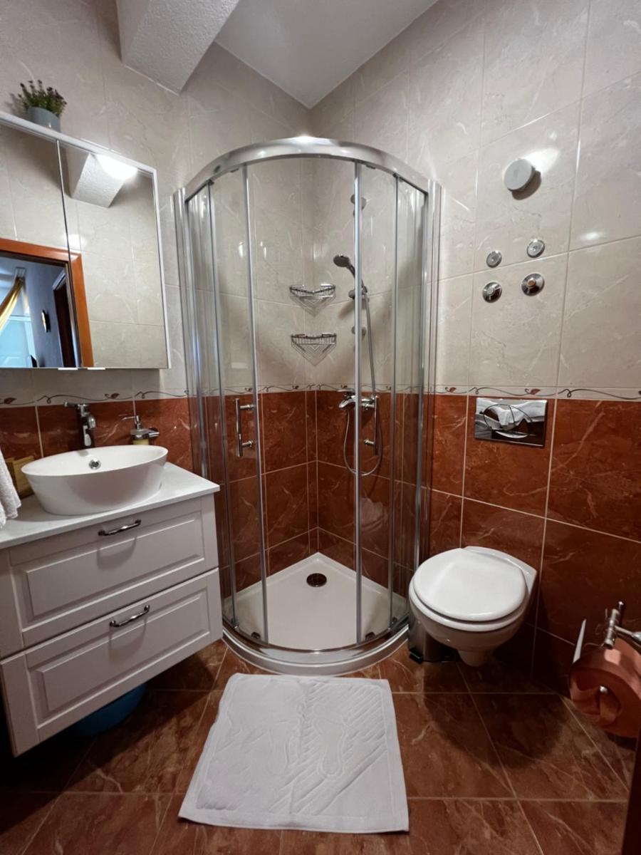 Villa Marina - Sea view - Housity