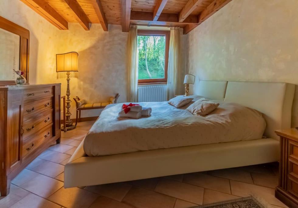 Al Mulino - immerso nel Golf Resort - Housity