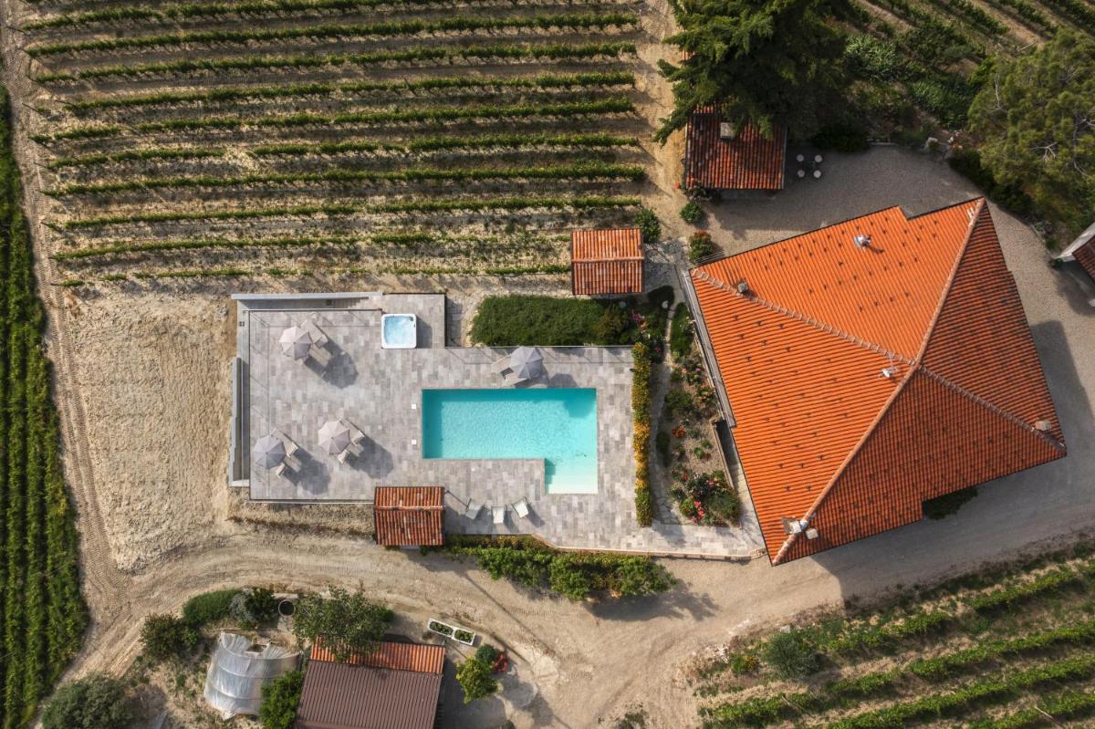 IL VOLO, piscina e wellness - Housity