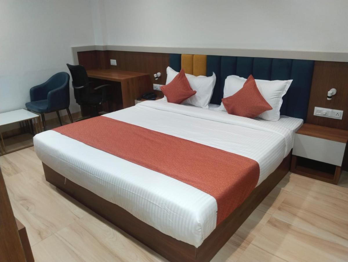 Hotel Rudravue - Housity