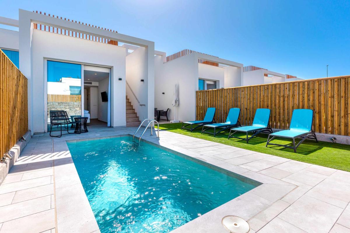 Resort Cordial Santa Águeda & Perchel Beach Club - Housity