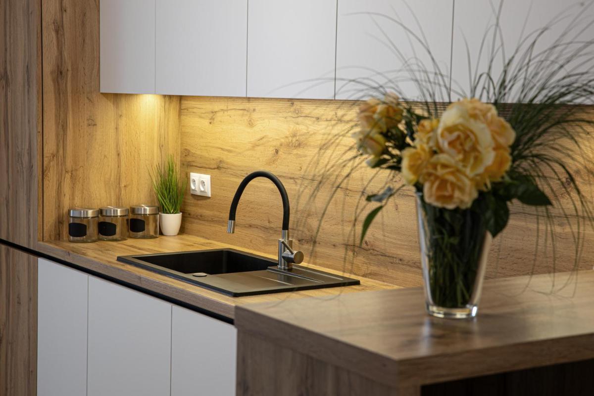 Noclegi Sunny House - Housity