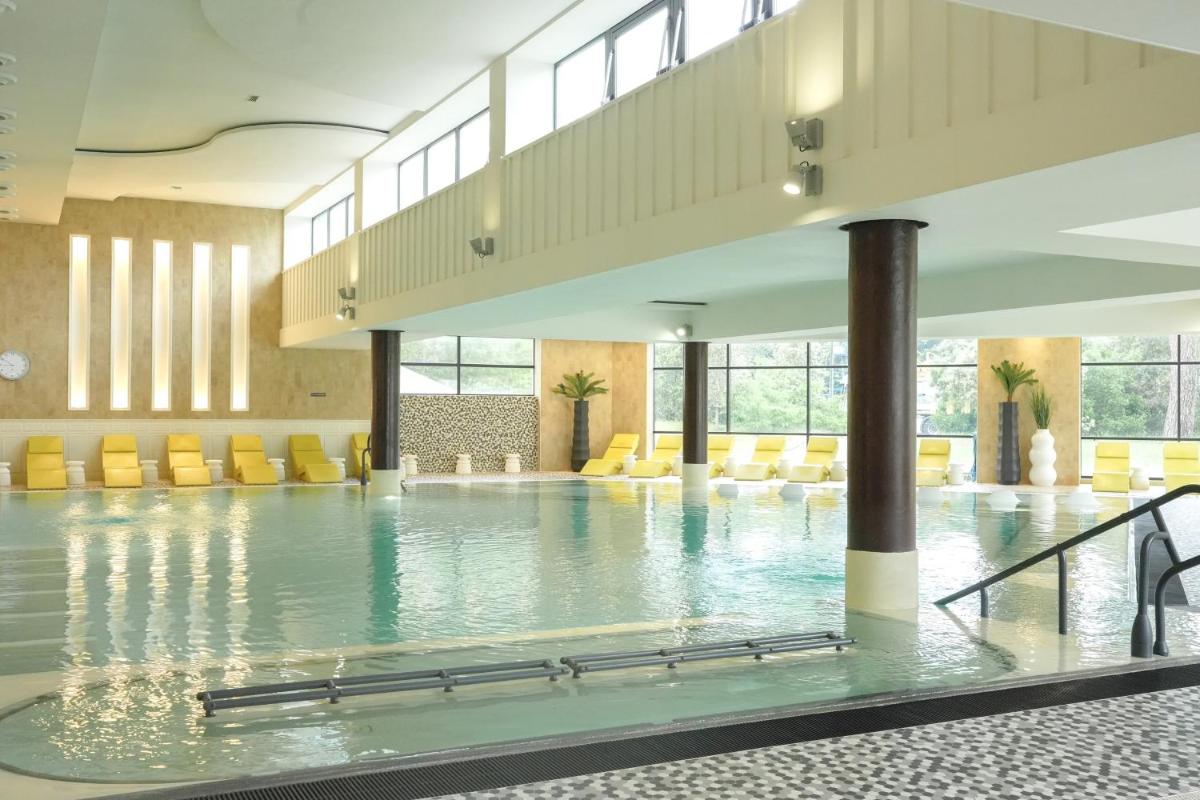 Piscine de l'établissement Thalazur Arcachon ou située à proximité