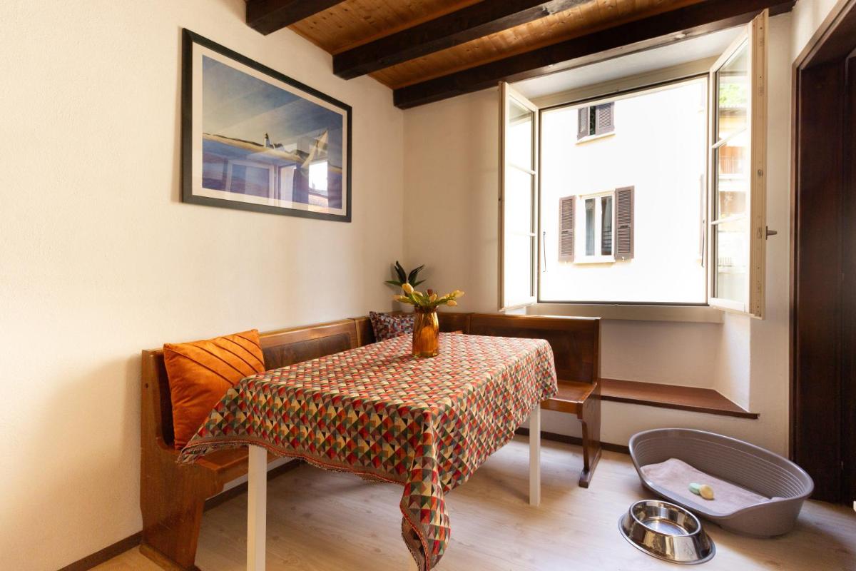 Romantica casetta famigliare Ticinese - nel nucleo - Housity