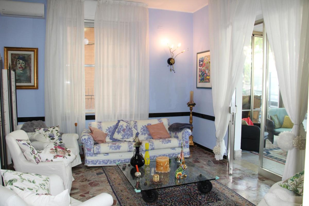 Martina's Hotel - Hizvo