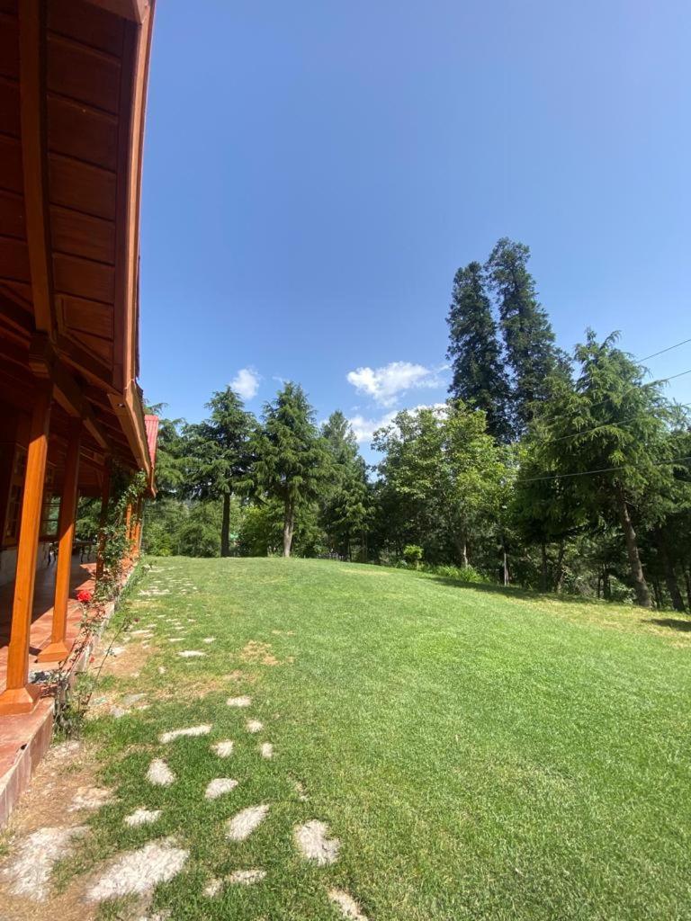 Retreat House - Housity