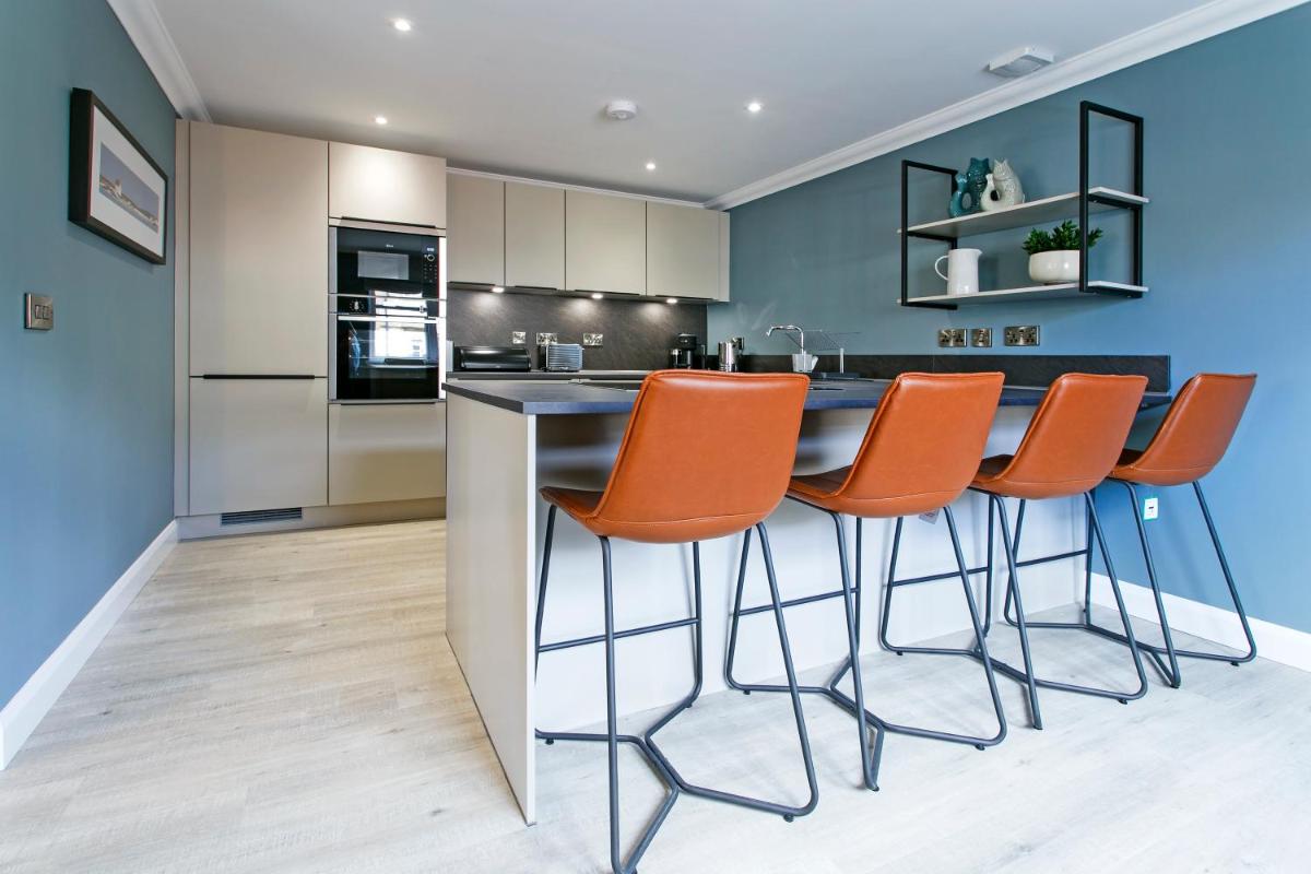 Troon No 1 Apartments - Housity