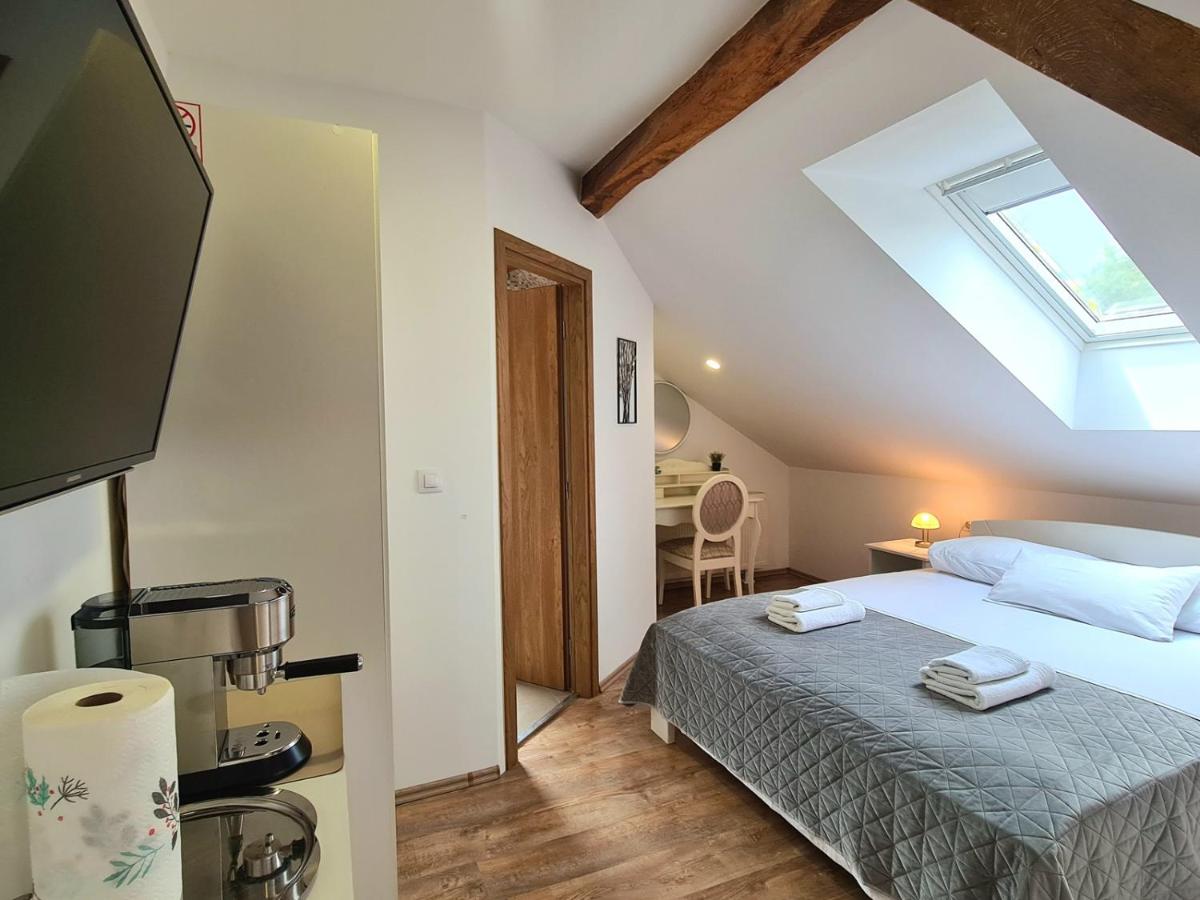 Rooms Garden - Housity