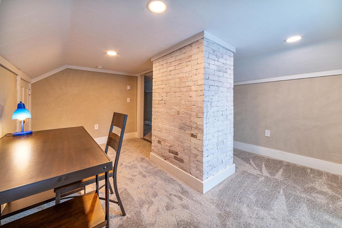Strictly Moose Luxury Vacation Suites - Housity