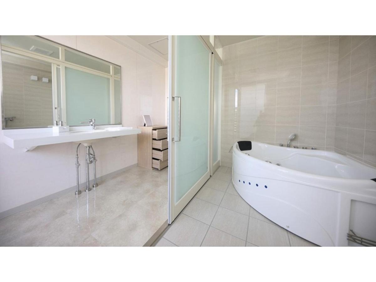 Terrace Garden Mihama Resort - Vacation STAY 85718v - Housity
