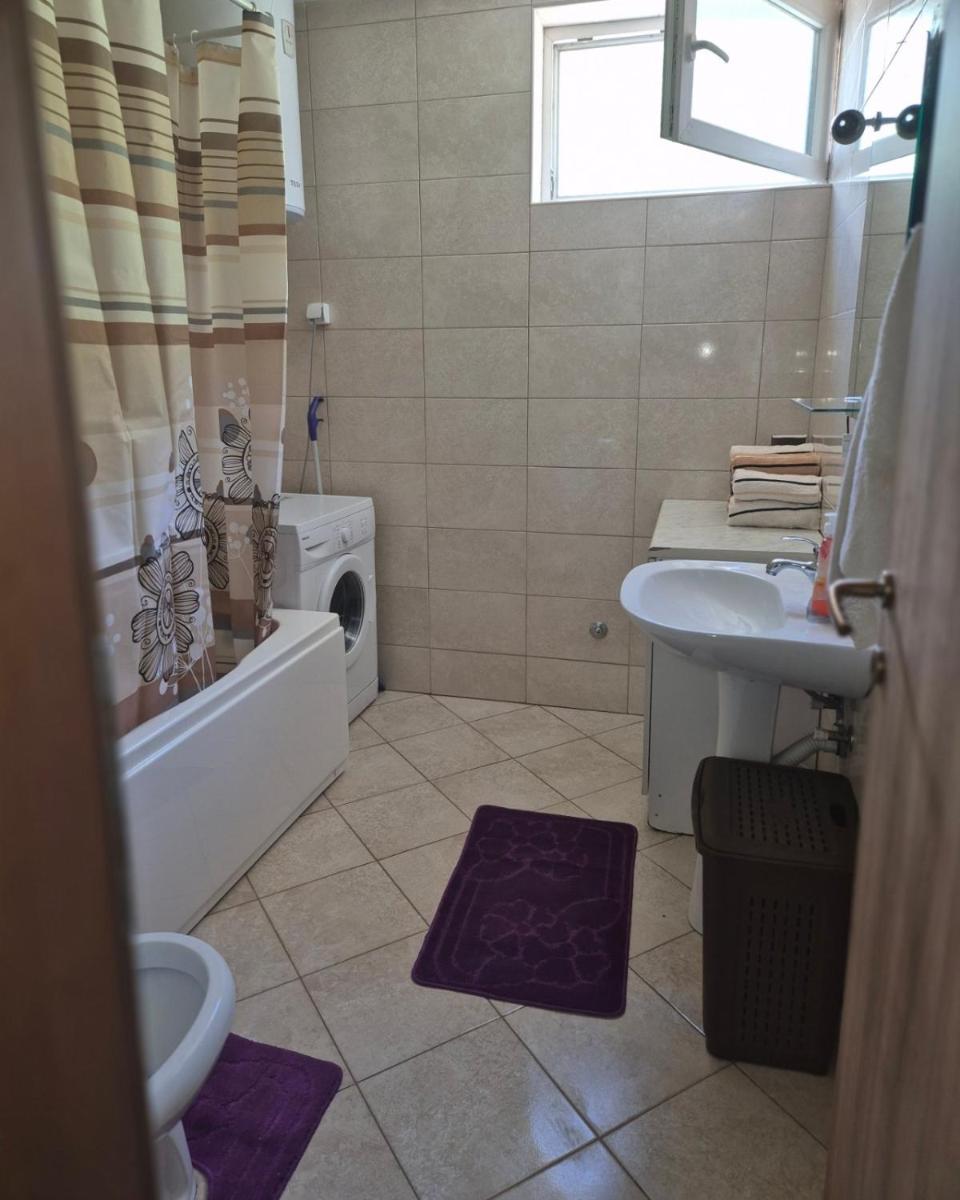 Apartman Bujišić - Housity