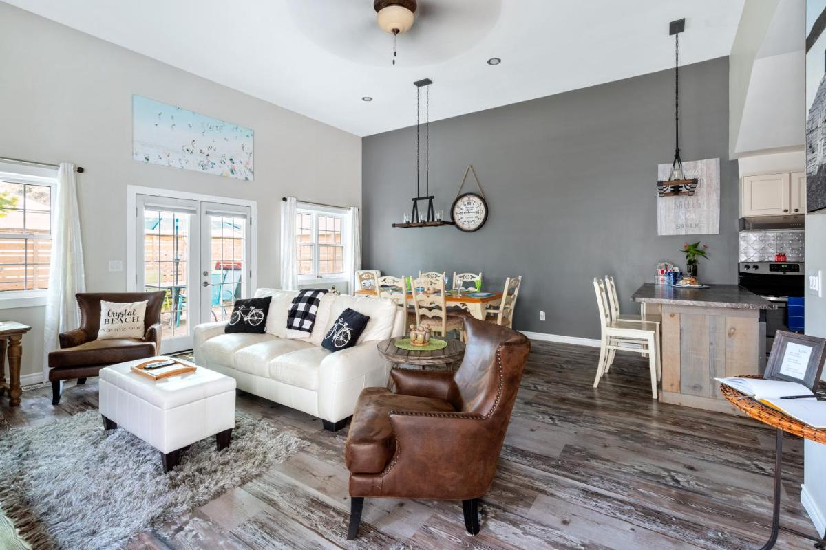 Sandy Cove Cottage - Housity