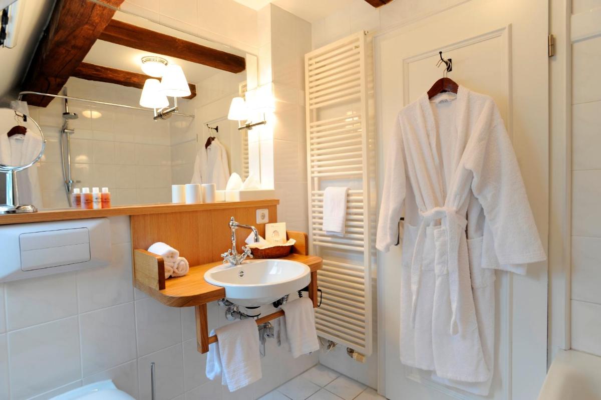 Altes Amtshaus, 3-Sterne Hotel Garni Superior - Housity