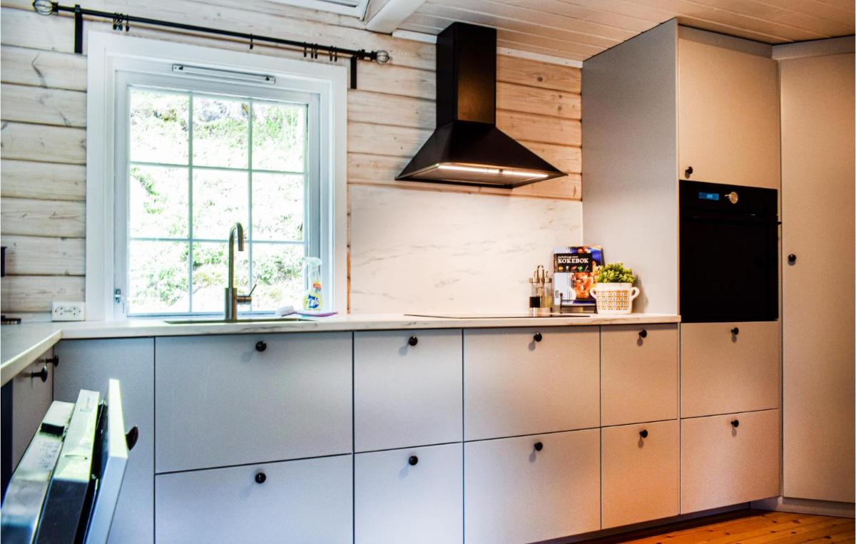 Awesome Home In Tonstad With Kitchen - Housity