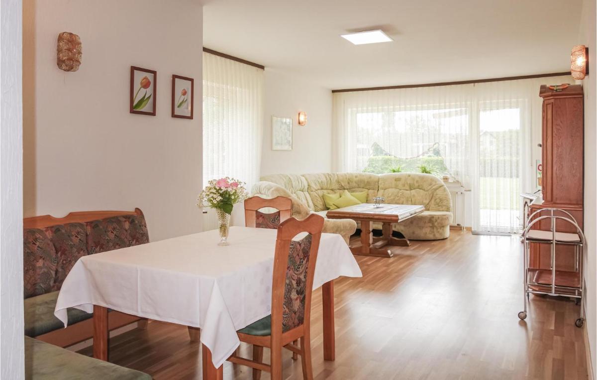 3 Bedroom Awesome Apartment In Breuna - Housity