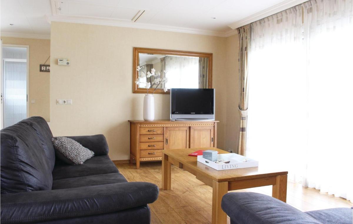 Awesome Home In Sint-Annaland With Wifi - Housity