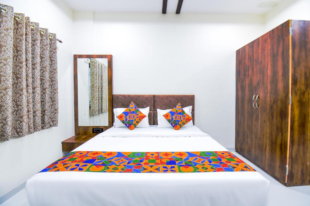 FabExpress Jagatraj Vishwa Lodging - Housity
