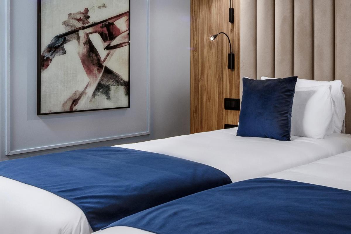 Vivaldi Hotel - Housity