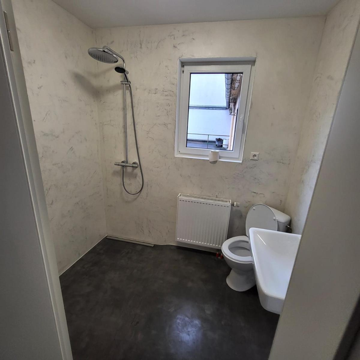 Frankenthal City Apartment mit eigene Bad und Kochmöglichkeit - Housity