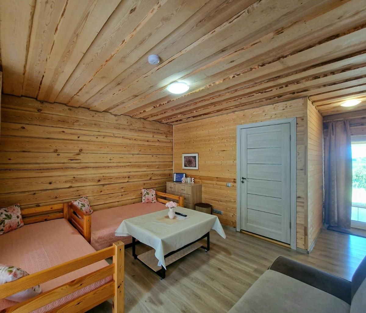 Kaimo turizmo sodyba Ramybės oazė - Housity