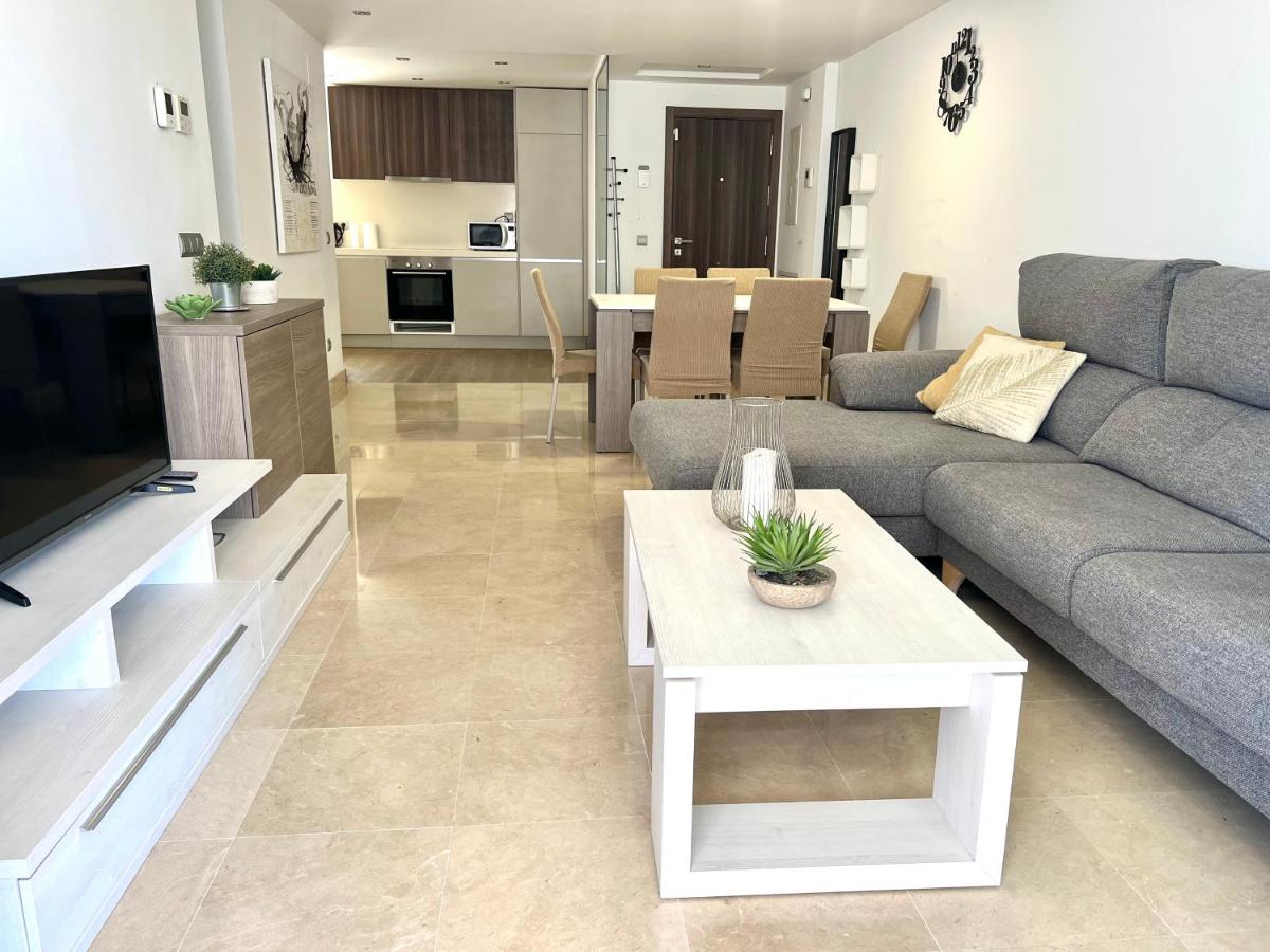 Stylish apartment perfect location - Hizvo