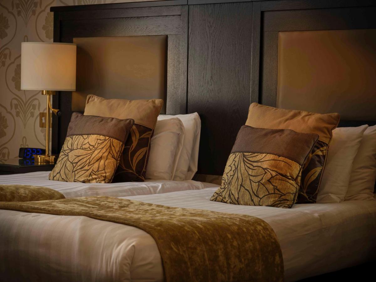 The Grand Hotel - Housity