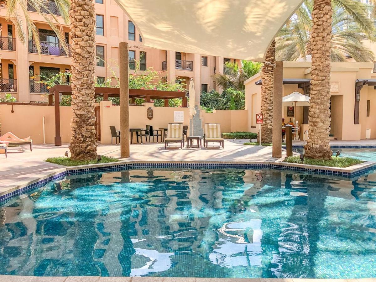 GuestReady - Lux Apt in Downtown Dubai - Hizvo