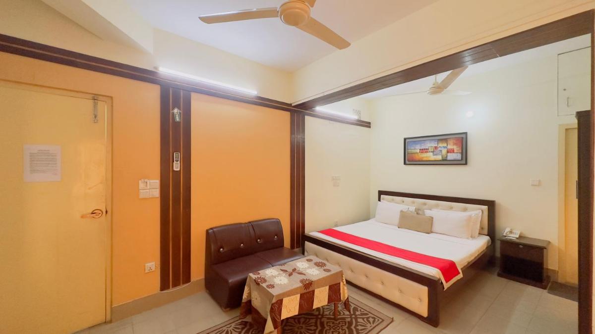 Hotel Grand Circle Inn - Housity