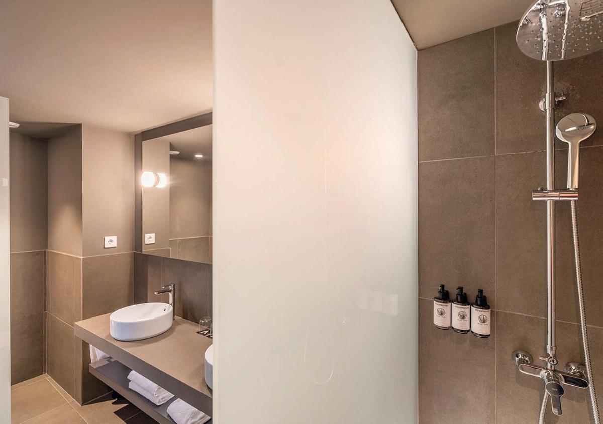 Un baño de AQUA Hotel Promenade & Spa 4Sup