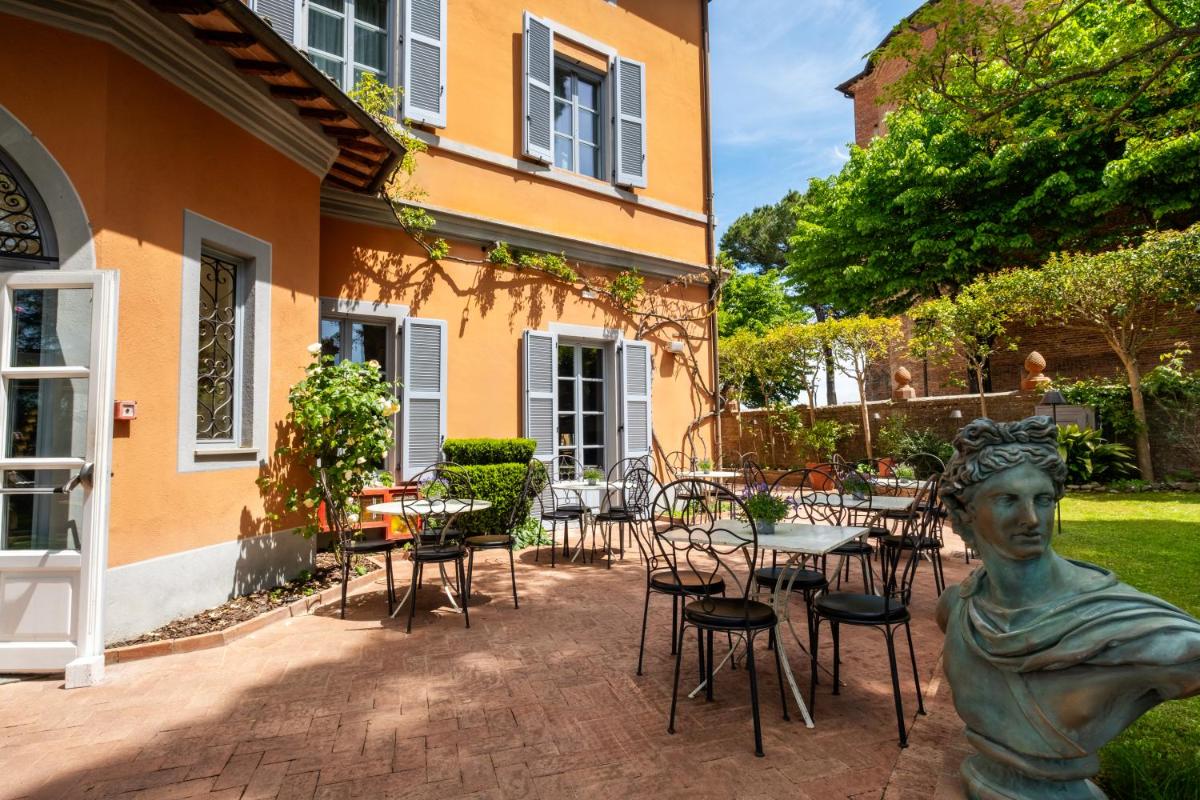Hotel Vannucci - Housity