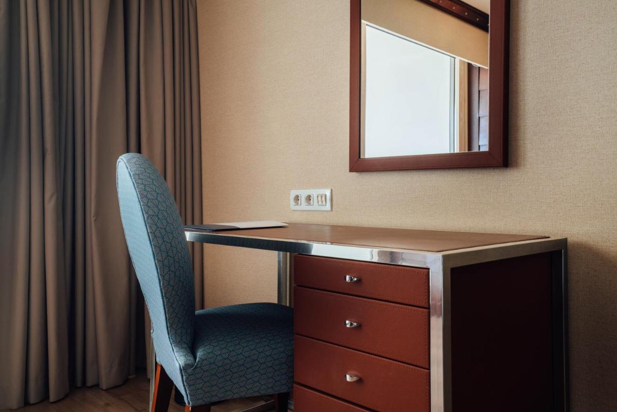 Imagem da galeria de Sesimbra Oceanfront Hotel - Preferred Hotels and Resorts em Sesimbra
