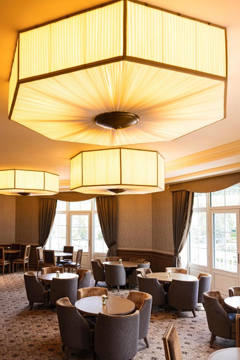 Coin salon dans l'établissement Disneyland® Hotel