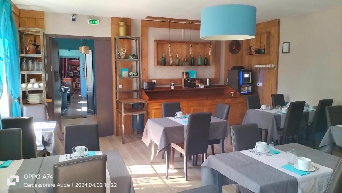 Restaurant ou autre lieu de restauration dans l'établissement Logis Hôtel Château De Palaja