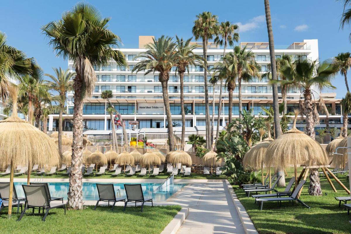 Jardín al aire libre en Hotel Best Triton