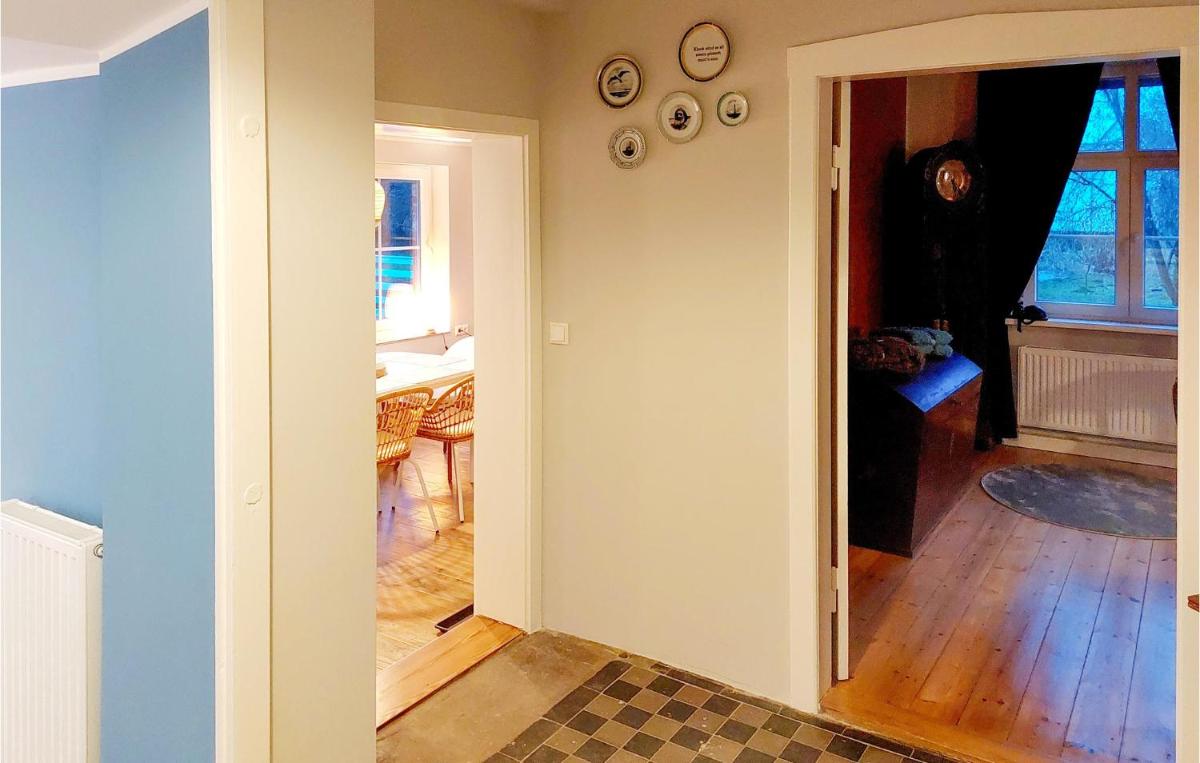 Nice Home In Neukloster With Wifi - Housity