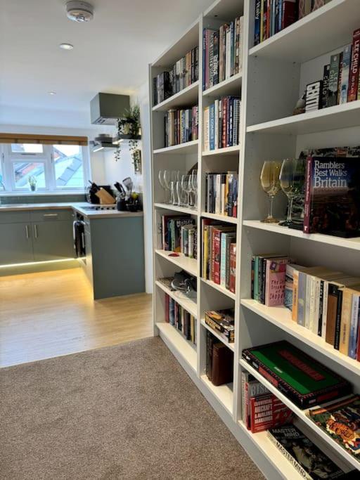 Penny Black Apartment, Kington - Housity