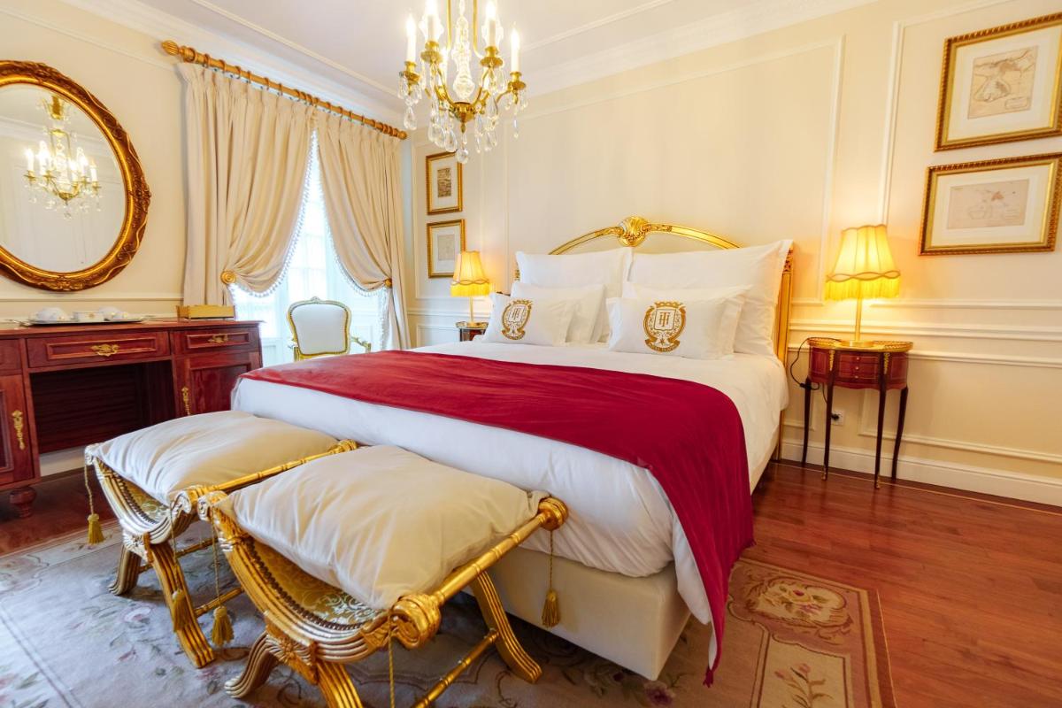 Uma cama ou camas num quarto em Boutique Hotel Teatro