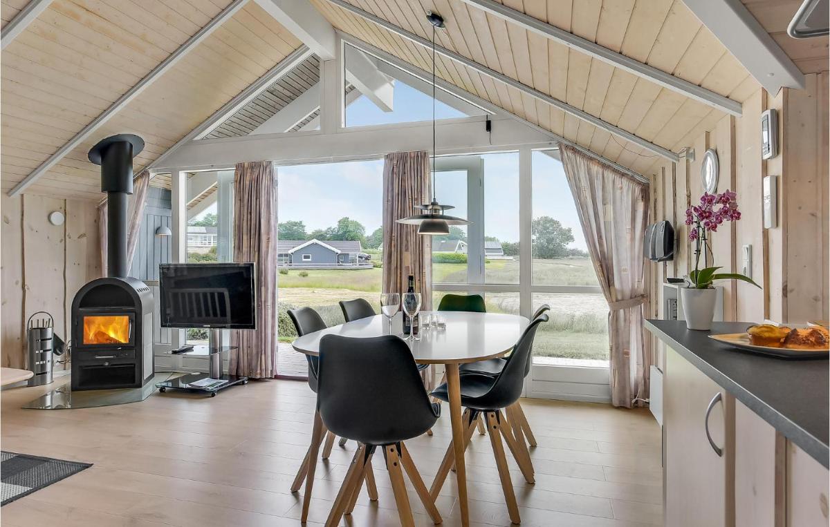 Three-Bedroom Holiday Home In Nordborg - Housity