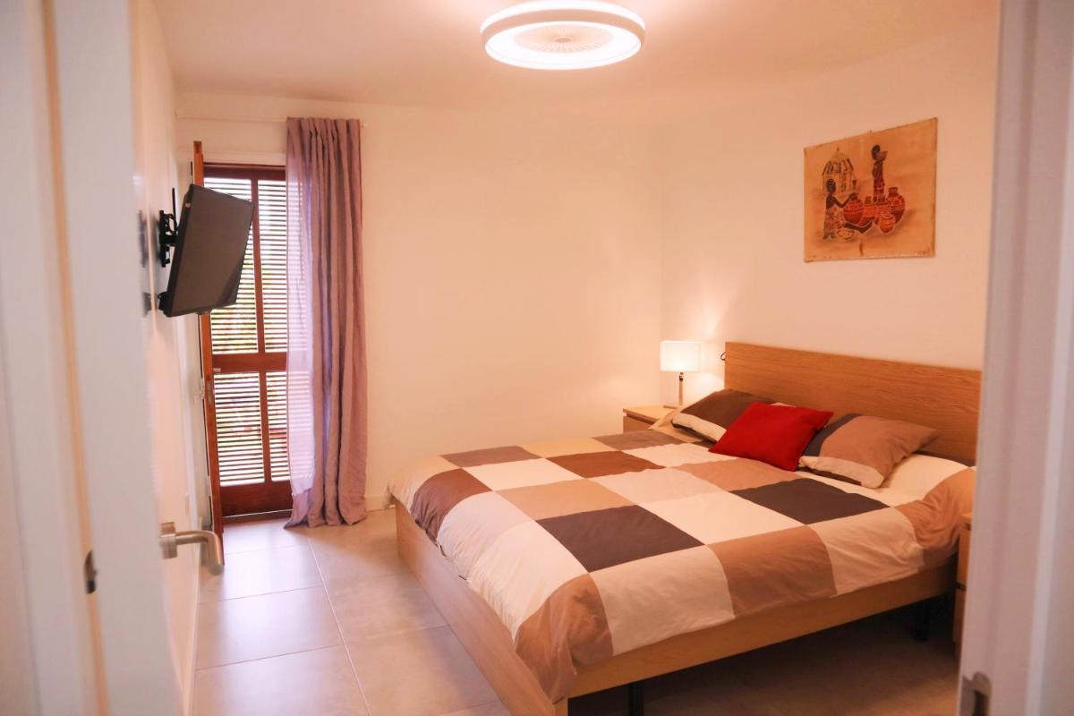 Aida - Apartamento con vistas al jardín junto a la playa - Housity