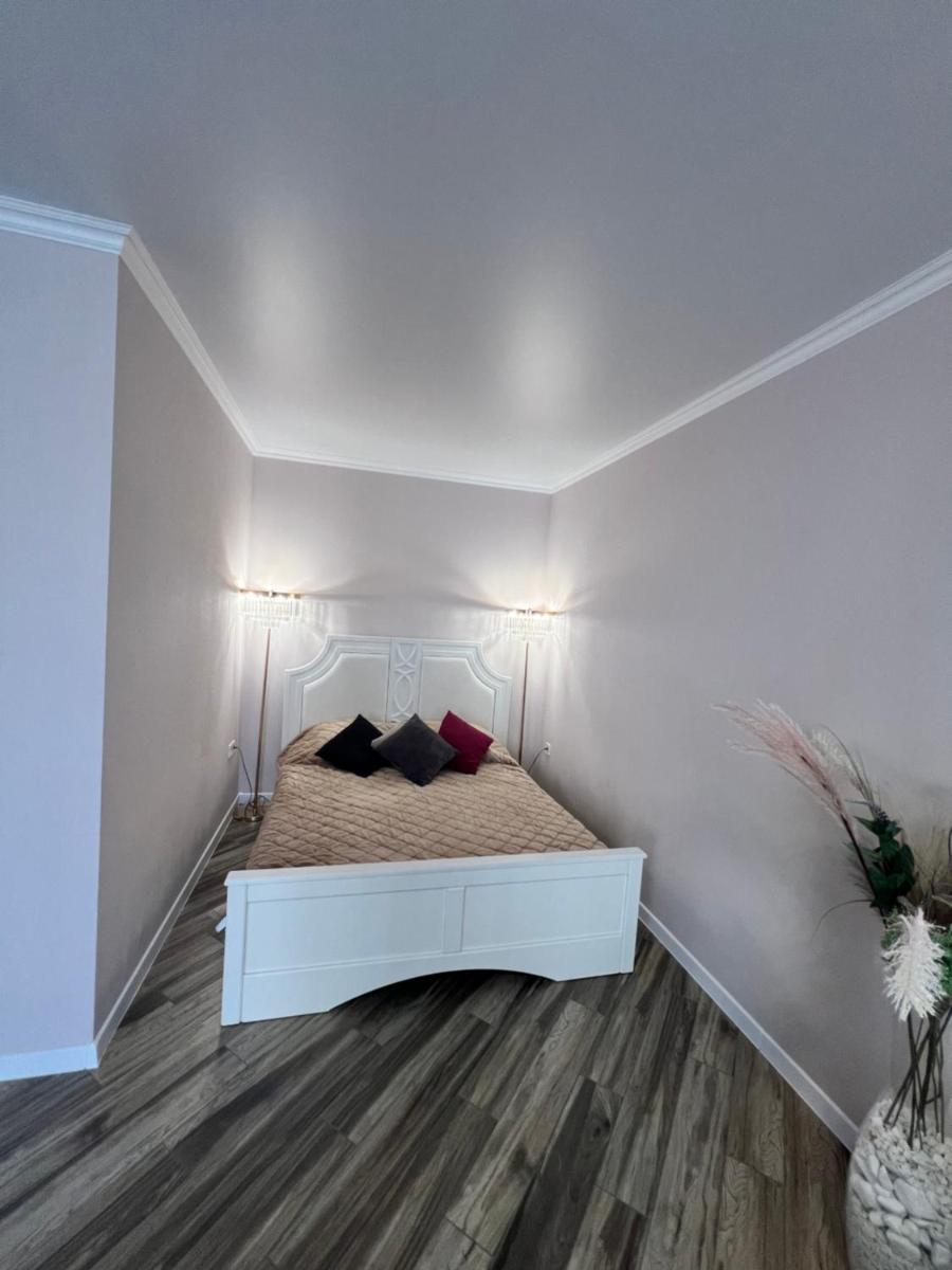 Golden Era Apart - Housity
